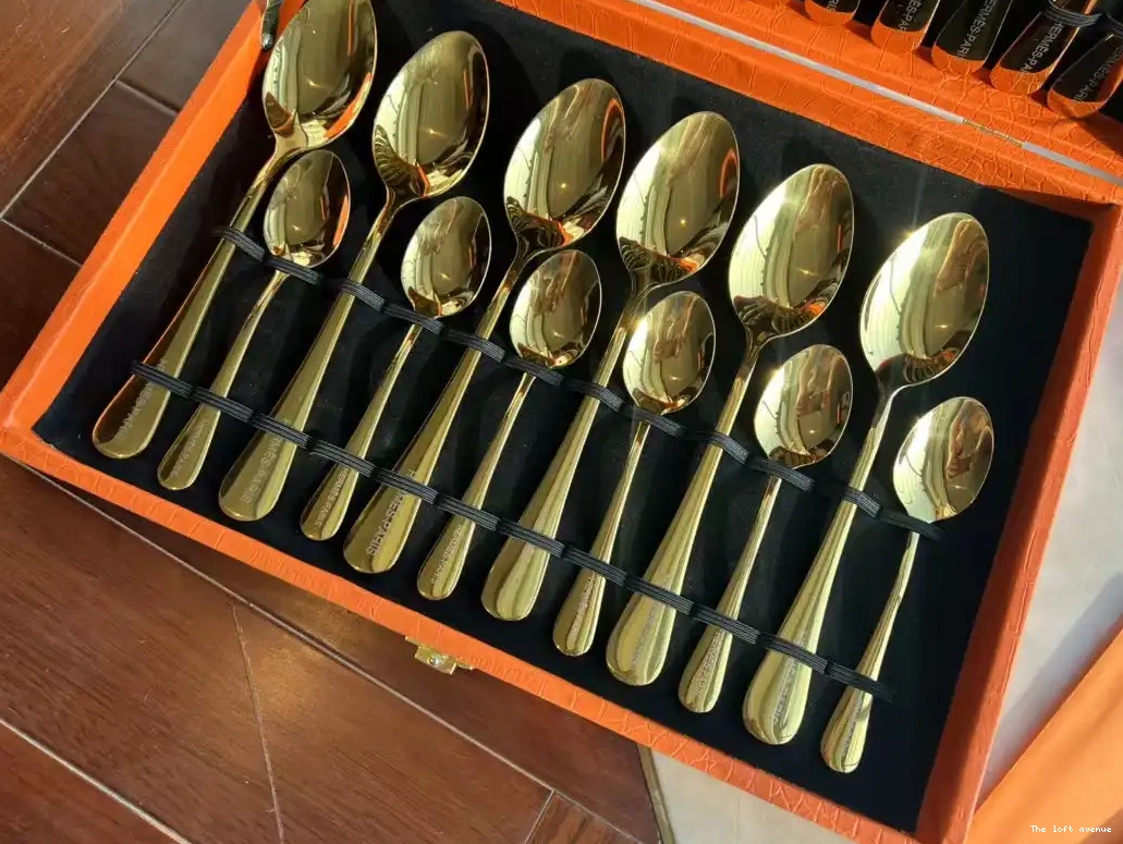 SET HERMES CUSTOM CUTLERY 0518